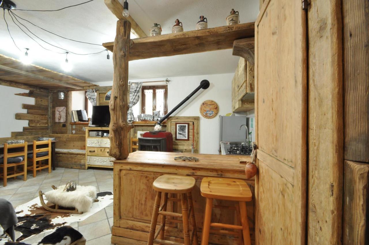 Magnifica Tavernetta Di La Thuile Exterior foto